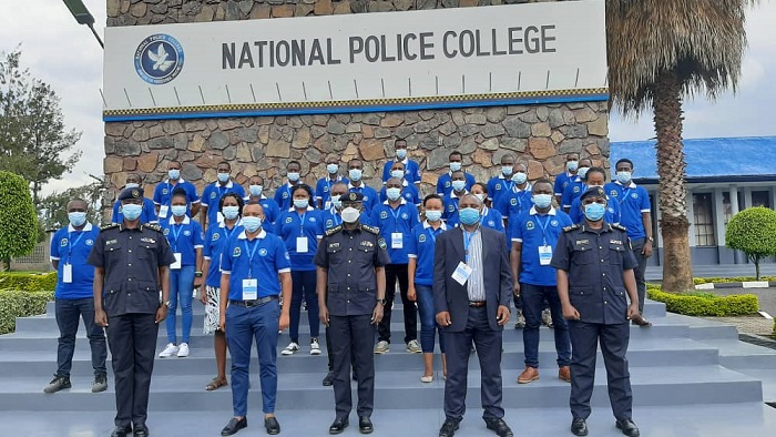 Barimo guhugurirwa mu Ishuri rikuru rya Polisi y'u Rwanda bakazayasoza bajya guhugura abandi