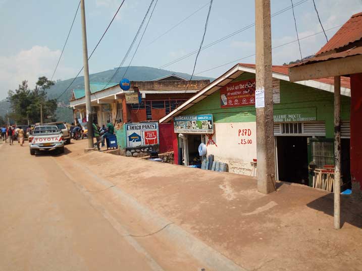 Zimwe mu nzu z'ubucuruzi z'aho Kiruhura ntizafunzwe kuko zifite ibyangombwa