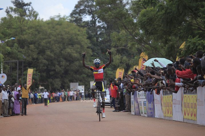 Nsengimana Jean Bosco yanikiye abandi abasiga iminota igera kuri ibiri