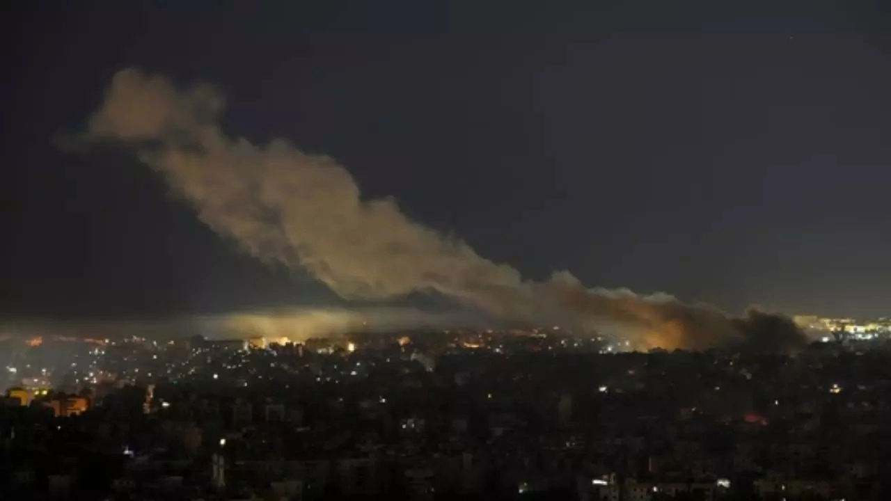 Israel yagabye ibitero by