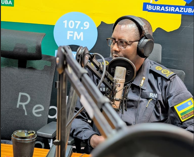 ACP Boniface Rutikanga muri studio za KT Radio