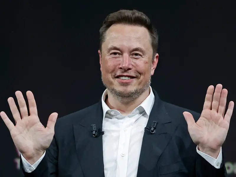 Elon Musk niwe uyoboye abaherwe 10 ba mbere ku Isi ku rutonde rushya rwa Bloomberg