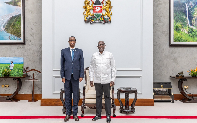 Perezida Ruto yakiriye Gen (Rtd) Kabarebe nk