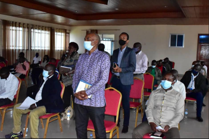 Hari abacukuzi bavuga ko batunguwe n'icyemezo cyo guhagarikwa by'agateganyo