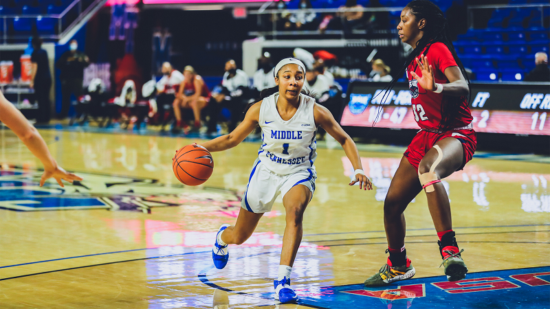 Anastasia Hayes wa REG WBBC