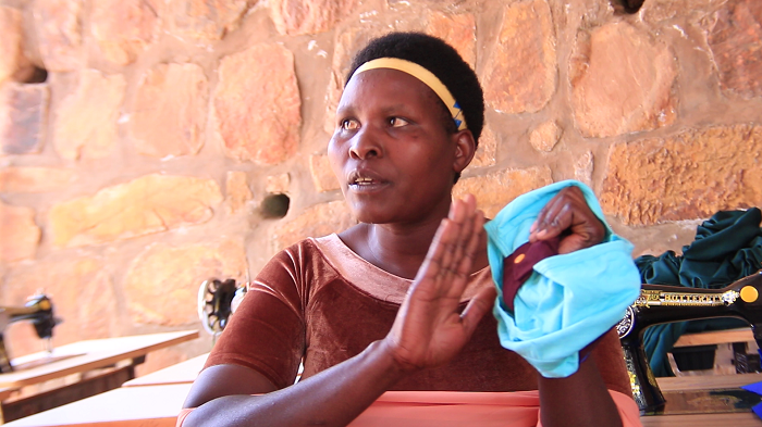 Cotex bakora zimara imyaka itatu