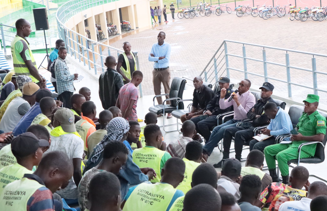 Bahawe umwanya wo gutanga ibitekerezo