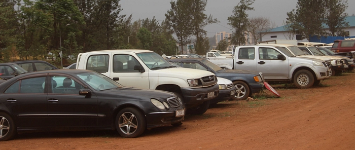 Izi modoka ziri mu bizatezwa cyamunara
