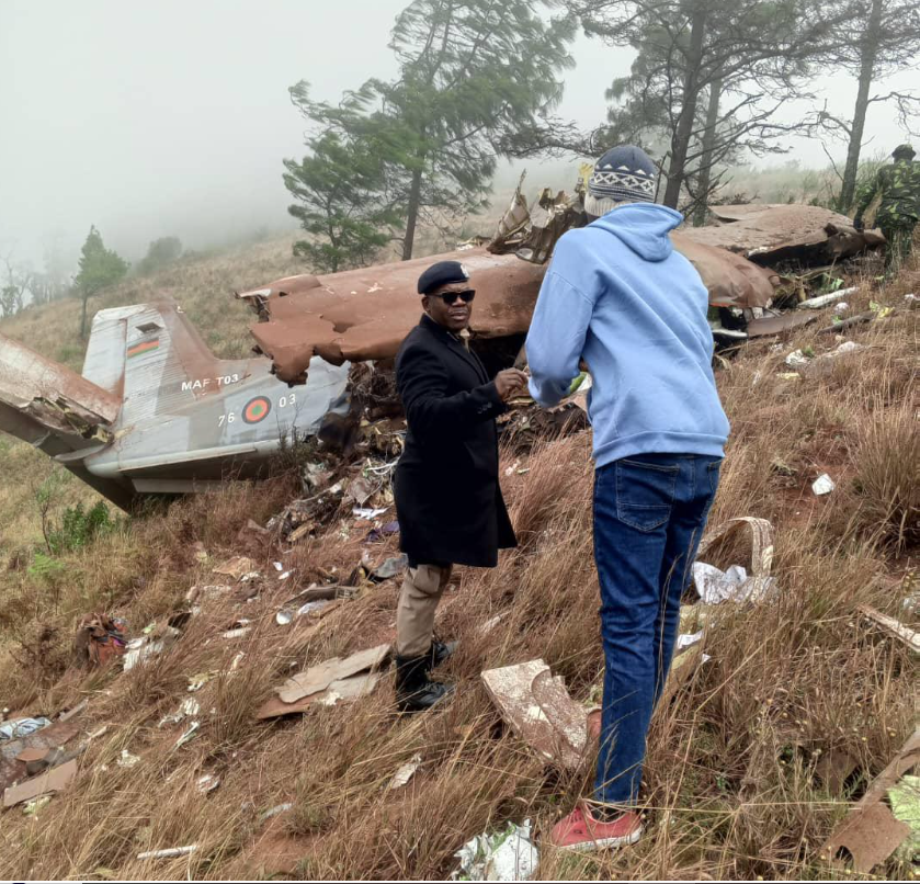 Indege yari itwaye Chilima na bagenzi be icyenda yabonetse yashwanyaguritse