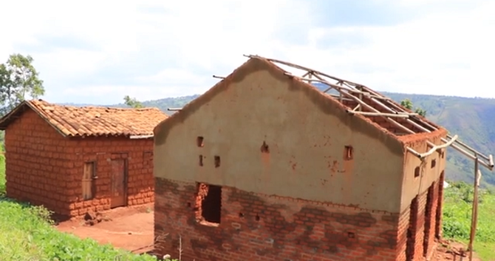 Hari abaturanye bamwe babaruriwe imitungo barimuka, abandi ntibabarurirwa. Abasigaye batabaruriwe imitungo bifuza guhabwa ingurane bagahunga urusaku rw'intambi