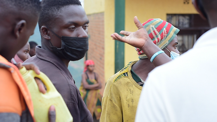 Bagendana utujerekani tw'inzagwa n'ibigage