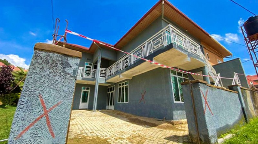 Inzu 222 zubatswe nta byangombwa zigiye gusenywa