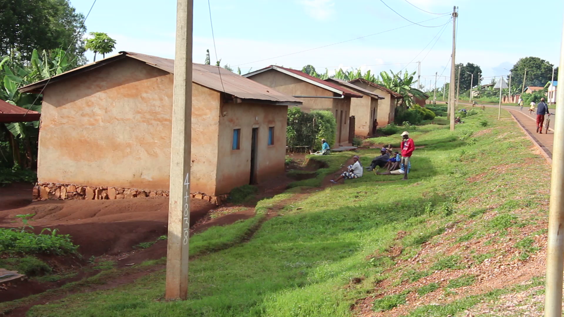 Hari abatuye mu nzu zishaje cyane bifuza gusanirwa