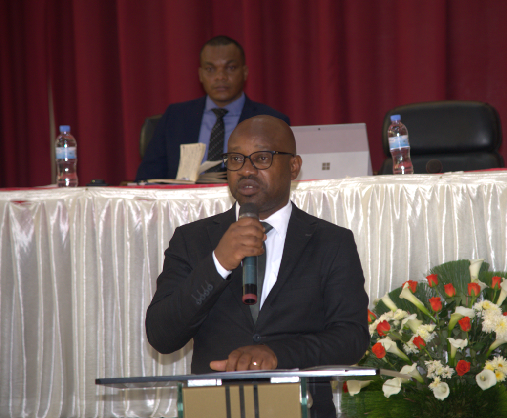 Umunyamabanga Uhoraho muri Minisiteri y'Ubutabera akaba n'Intumwa Nkuru ya Leta yungirije, Mbonera Theophile