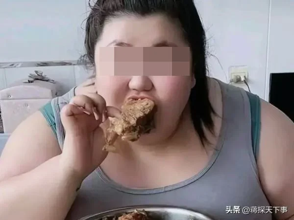 Pan-Xiaotin yapfuye azize umwuga wa Mukbang