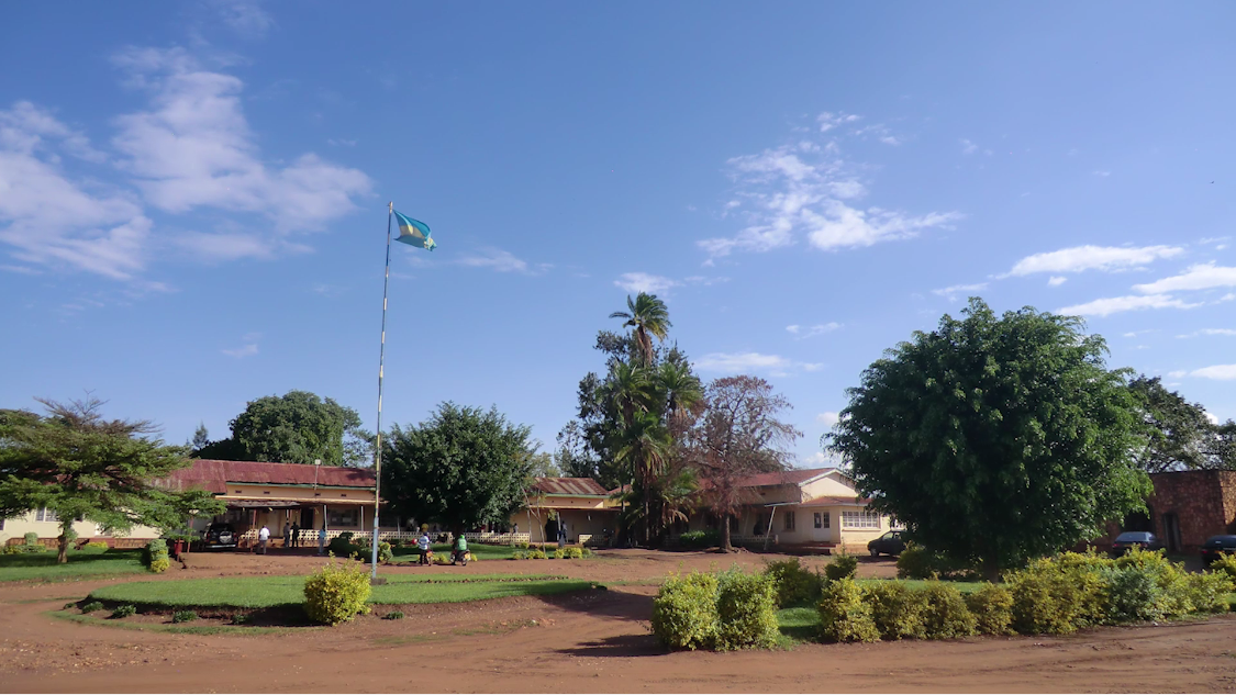 Ahahoze ibiro bya Perefegitura ubu harimo kubakwa inzu nini y'ubucuruzi