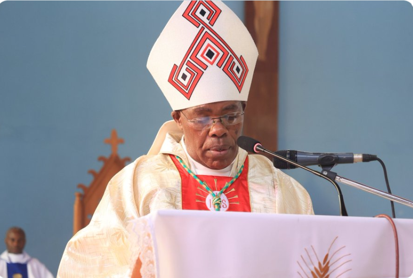 Musenyeri Anaclet Mwumvaneza 