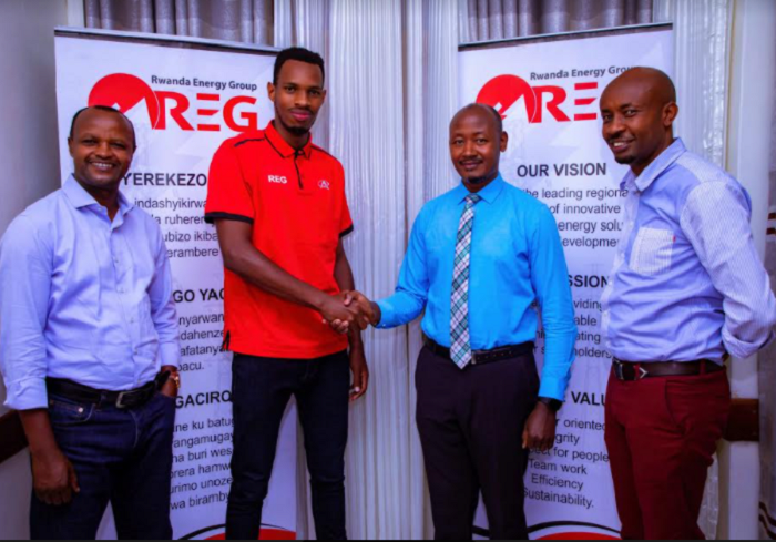 Abayobozi ba REG VC bamuhaye ikaze