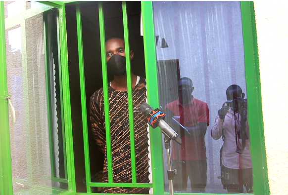 Ababyeyi banduye Covid-19 bahamya ko igihe bari mu kato gihungabanya imibereho y