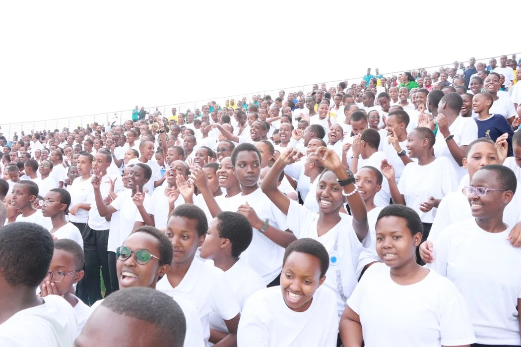 Bamwe bavuga ko kuvanga indimi babikora nk'ubusirimu