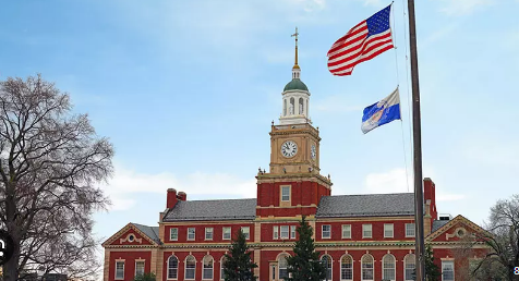 Ntibikigoye kubona ibyangombwa ku bashaka kujya kwiga mu mashuri yo hanze