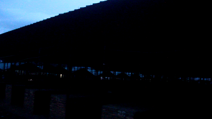 Iyo bwije biyambaza amatoroshi